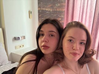 KiraAndMary's Live cam online Profile Image